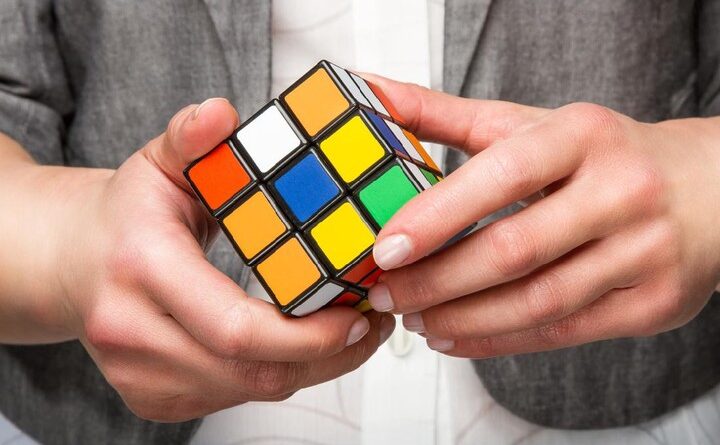 Kubus Rubik Jika Sering Di Mainkan Bisa Bermanfaat Loh!