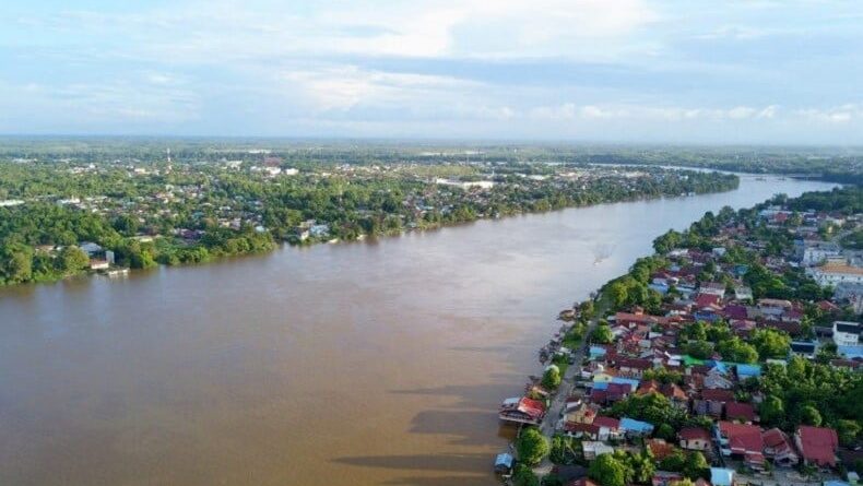 Sungai Kapuas Sebuah Sungai Yang Terpanjang Di Indonesia