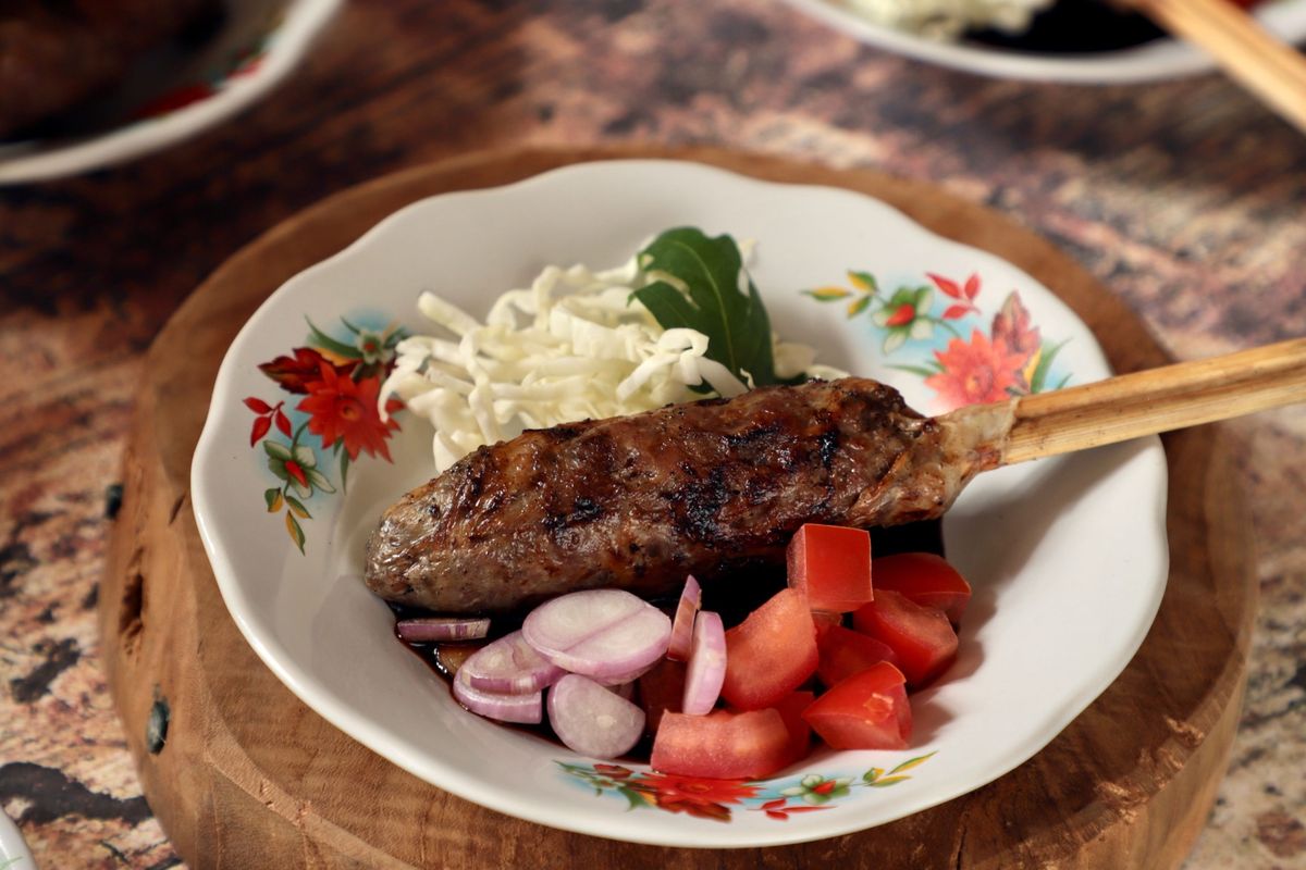 Lapar Usai Turun KA? 4 Kuliner Legendaris Ini Dekat Solo Balapan!