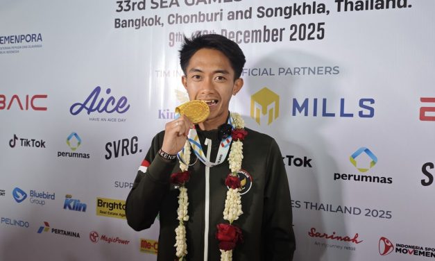 Sepatu Berjiwa Sosial: Hasil Lelang 150 Juta Untuk Masjid Aceh