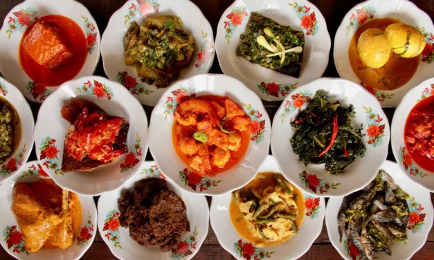 Authentic Padang: 4 Spot Makan Yang Bikin Gagal Diet