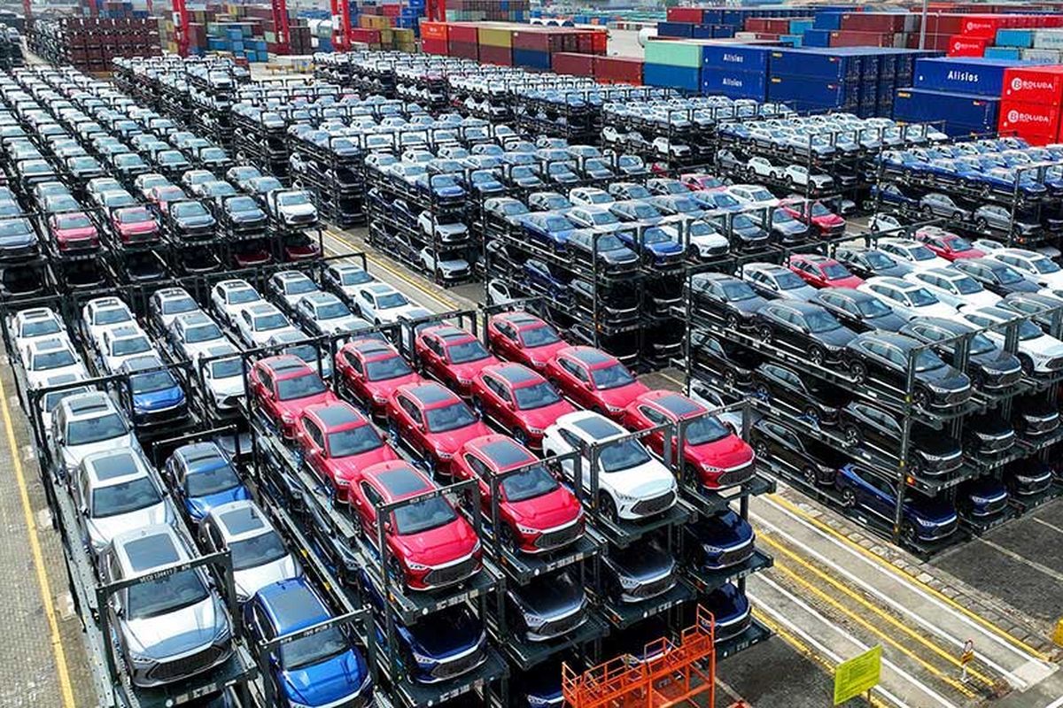 Takhta Tesla Runtuh, BYD Resmi Jadi Nomor Satu