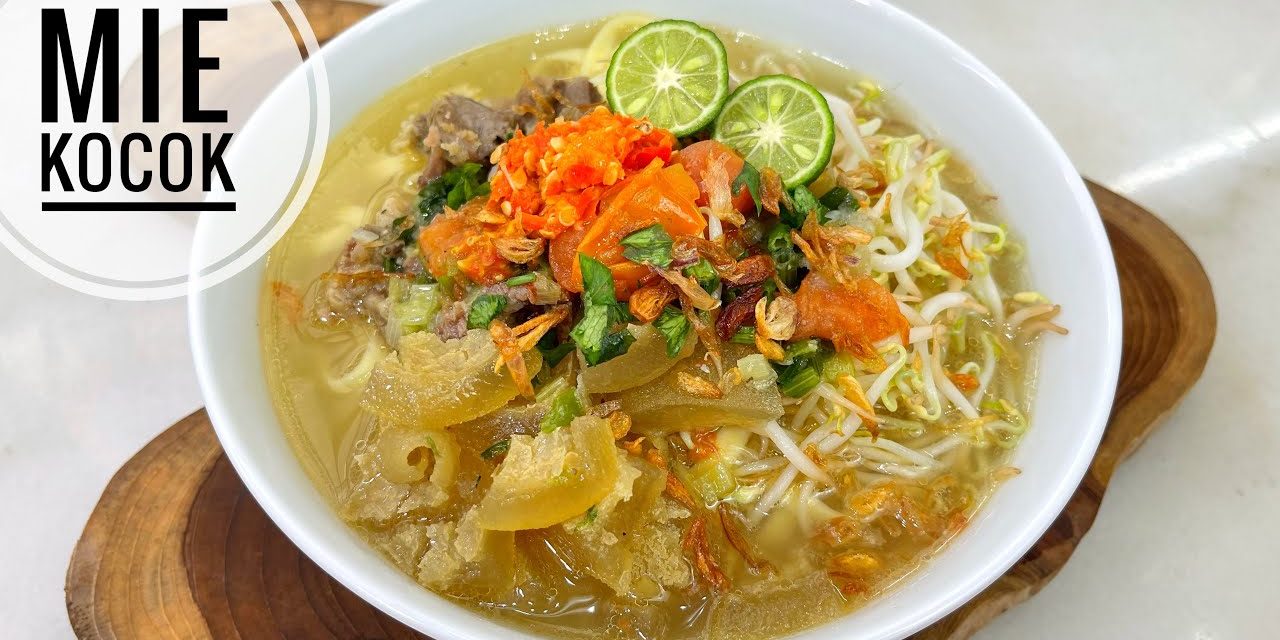 Mie Kocok Bandung, Kuliner Legendaris Kuah Gurih Menggoda