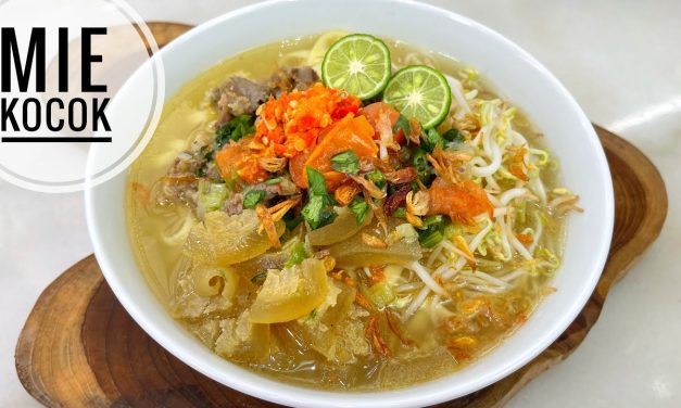 Mie Kocok Bandung, Kuliner Legendaris Kuah Gurih Menggoda