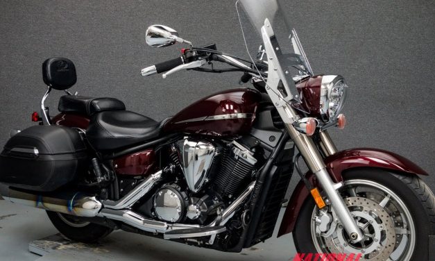 Yamaha XVS1300 Menawarkan Kombinasi Klasik & Peforma Tinggi