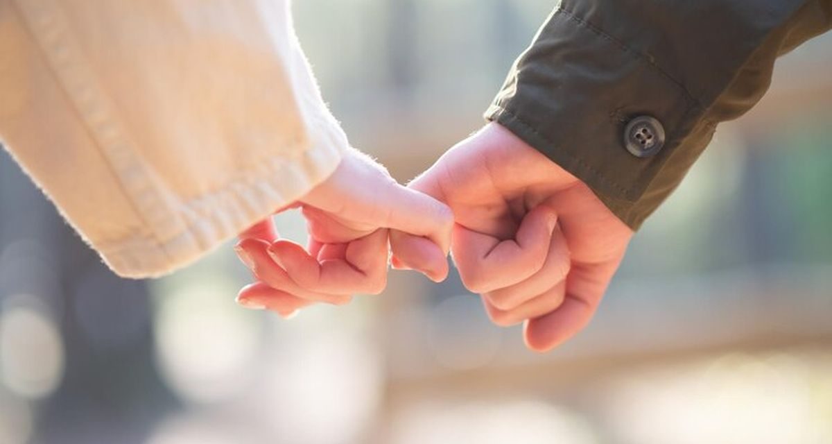 Nikah Muda, Saat Agama Jadi Tameng Risiko Sosial