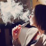 Turis Wajib Tahu, Spanyol Larang Merokok Dan Vaping