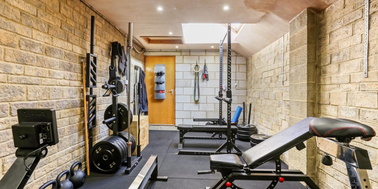 Nikmati Gym Dari Rumah Dengan Menggunakan Sederet Alat Ini